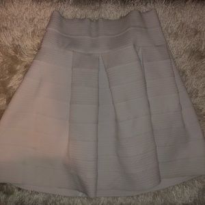High waisted a-line white ruffle skirt